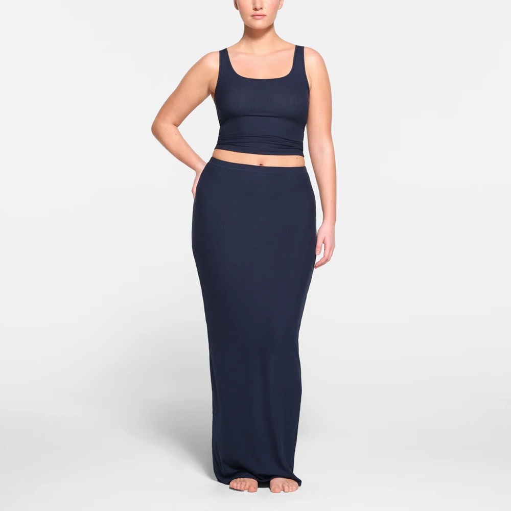 NWT Skims Skirt